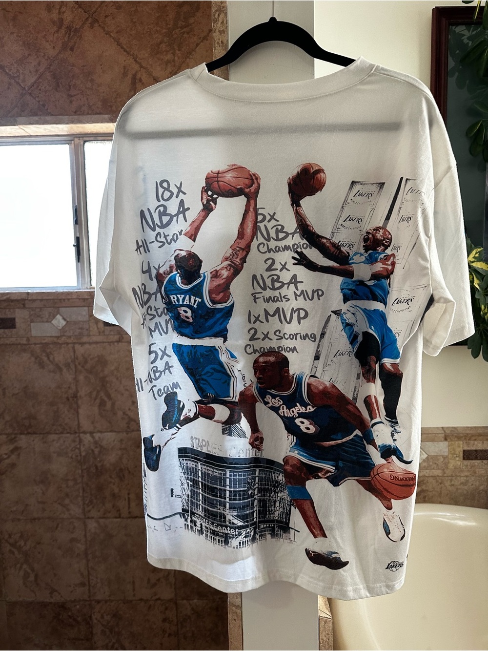 Kobe Bryant Los Angeles Lakers Number 8 Era Graphic Eternal Classics Tee T Shirt - Picture 7 of 12